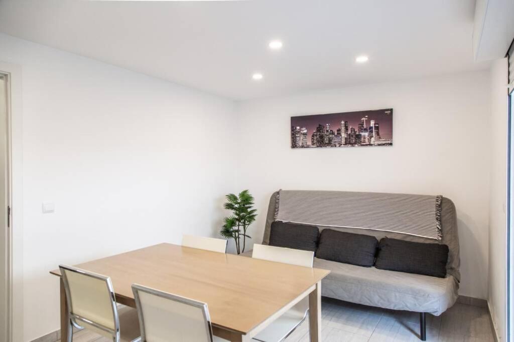 Remodeled Apartment In The City Center. FAO Exteriör bild