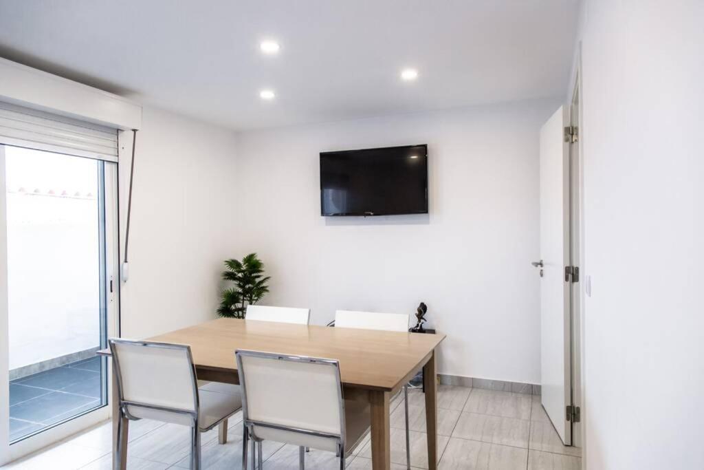 Remodeled Apartment In The City Center. FAO Exteriör bild